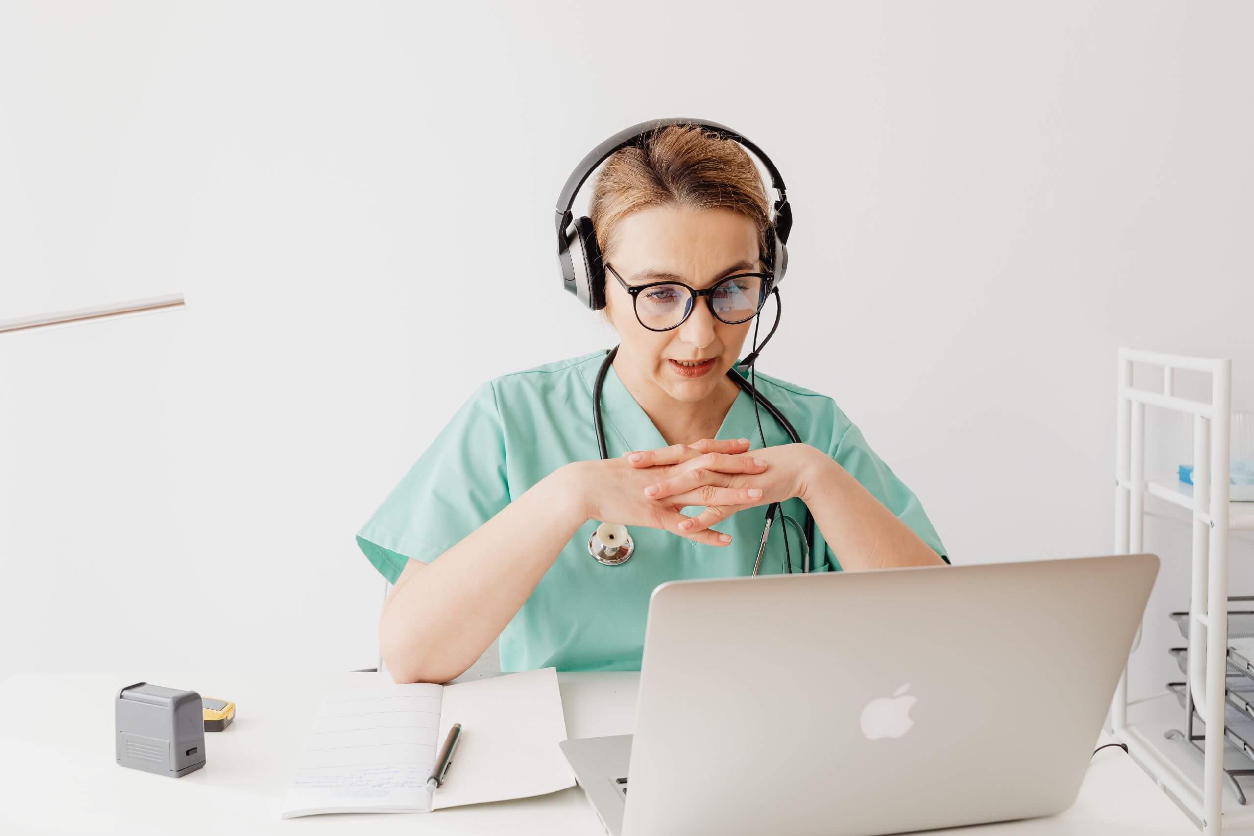 Female GP online consultation-2